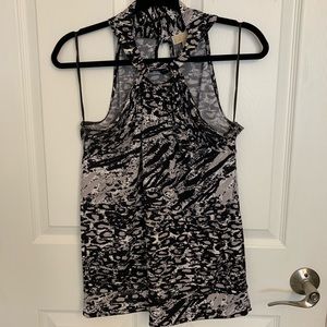 Michael Kors Sleeveless shirt. Medium